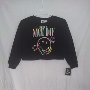 Art class. Smiley World Black girls sweater size 6/7(S). Made in China.